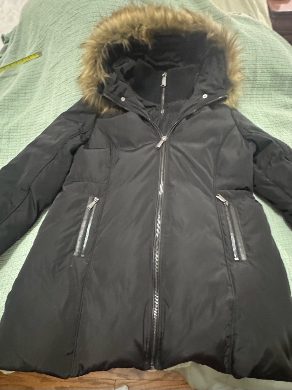Michael Kors Black Hooded Puffer Coat with Faux-Fur Trim